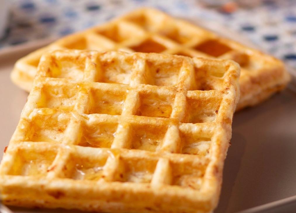 WAFFLE DE PÃO DE QUEIJO